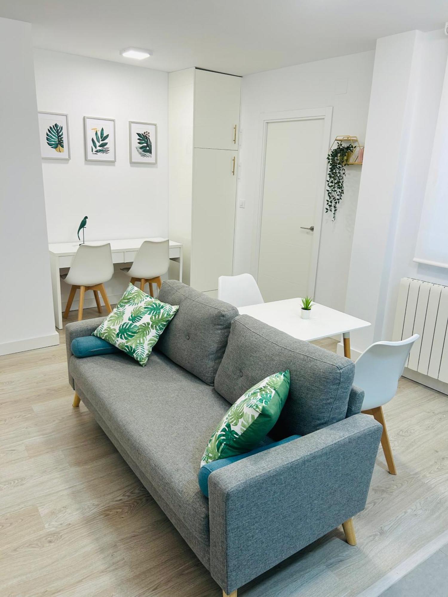 Silver -Apartamentos Birdie- Albacete Ngoại thất bức ảnh